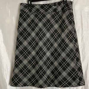 Ann Taylor Holiday WInter Skirt Grey Check Lined Size 8